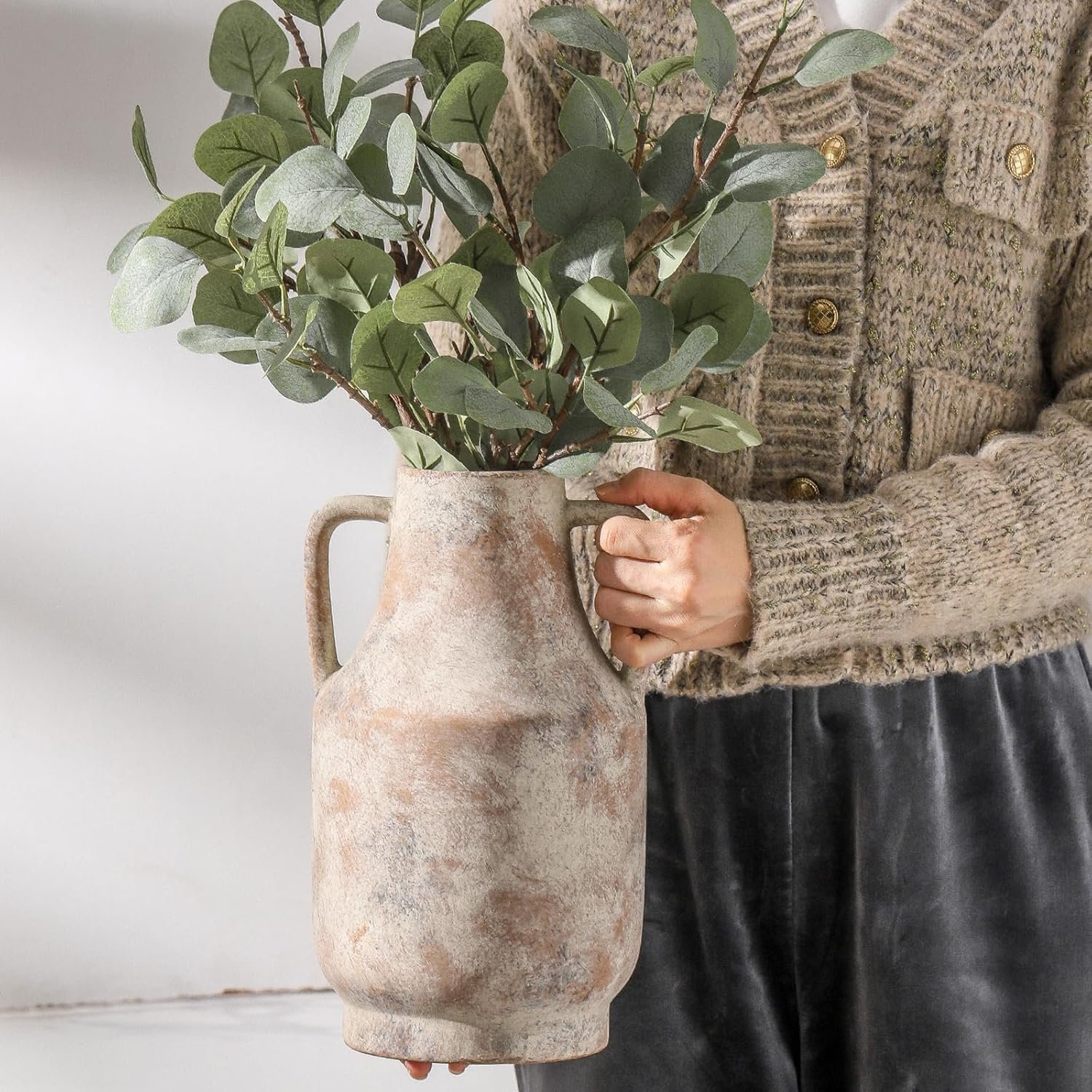 81vtlDnIBqL._AC_SL1500_ Mitt&Ditt Ceramic Flower Vase with Handles - Image 4